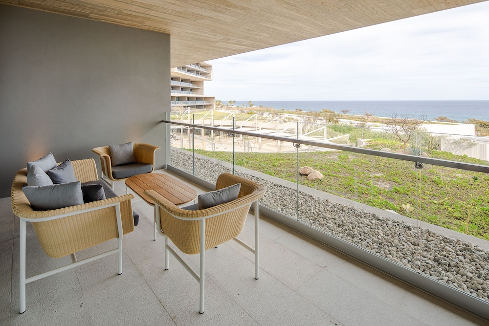 The Club at Solaz, Luxury Villas