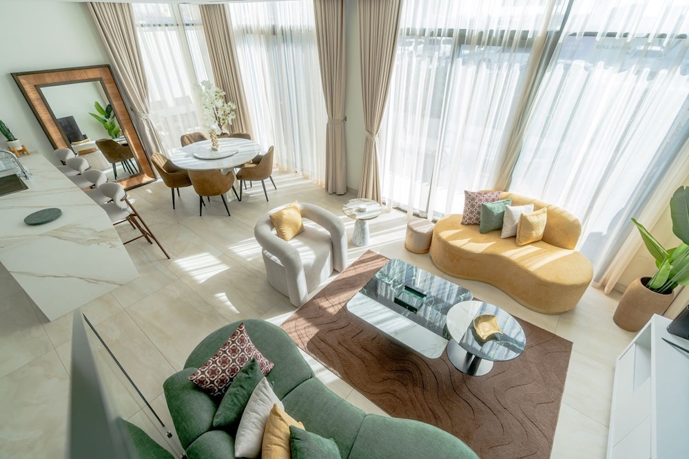 Luxury townhouse in Al Danah Bay
