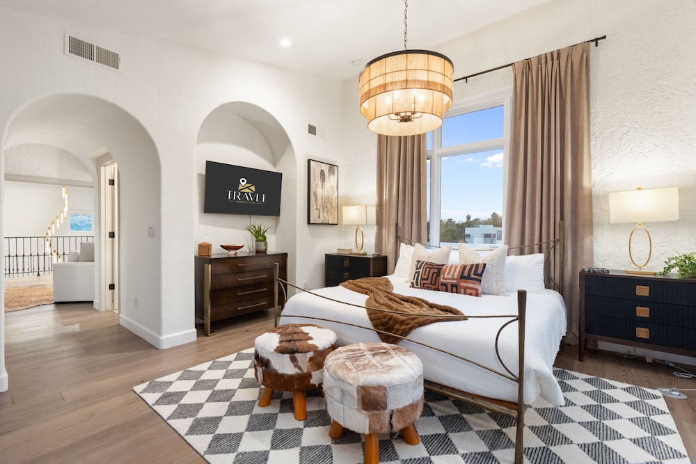 The Casa Del Sol Experience - Old Town Villa