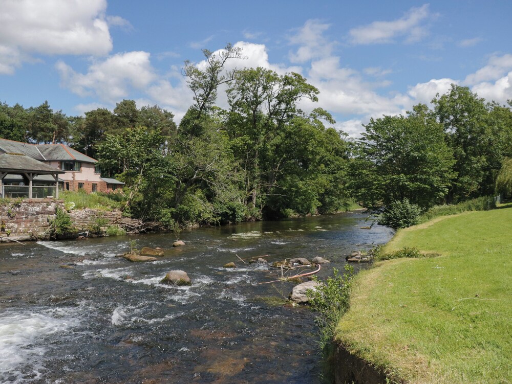 21 Eamont Park