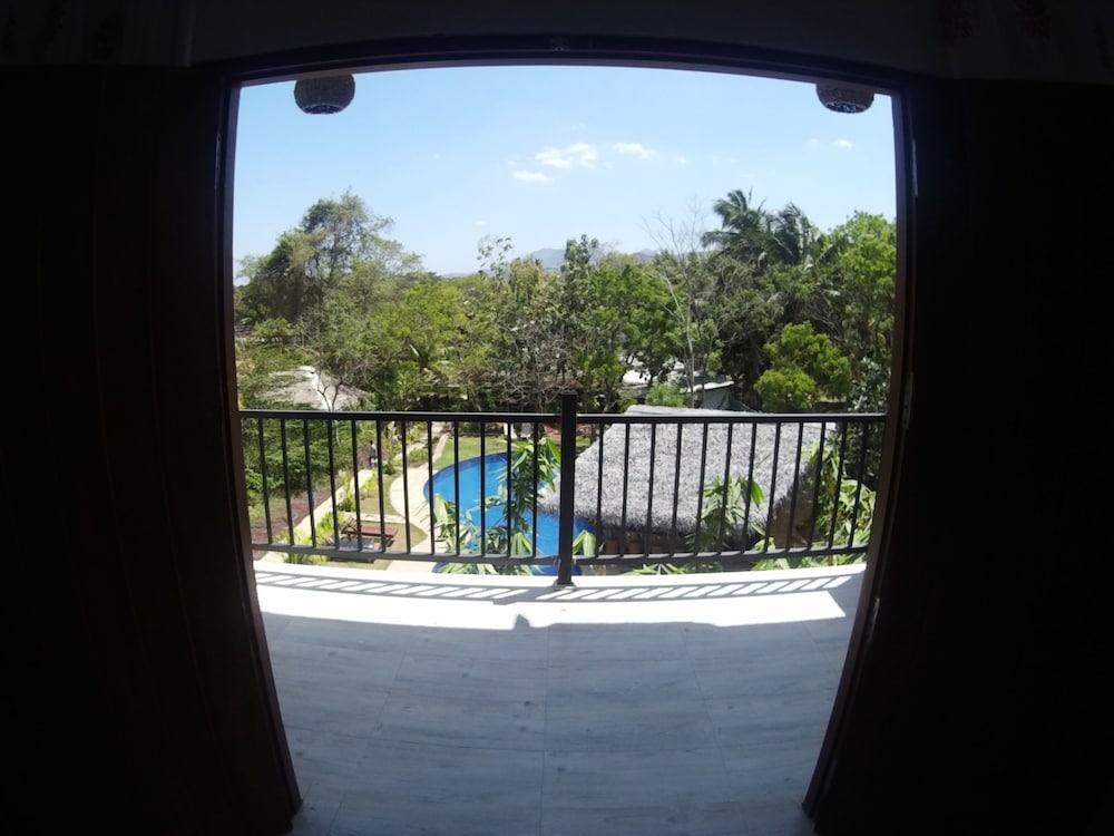 Sundaras Resort & Spa