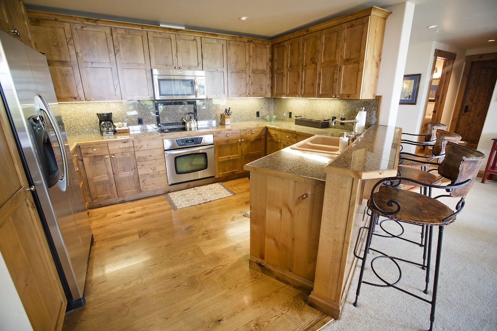 WestWall Lodge - Property Image 34