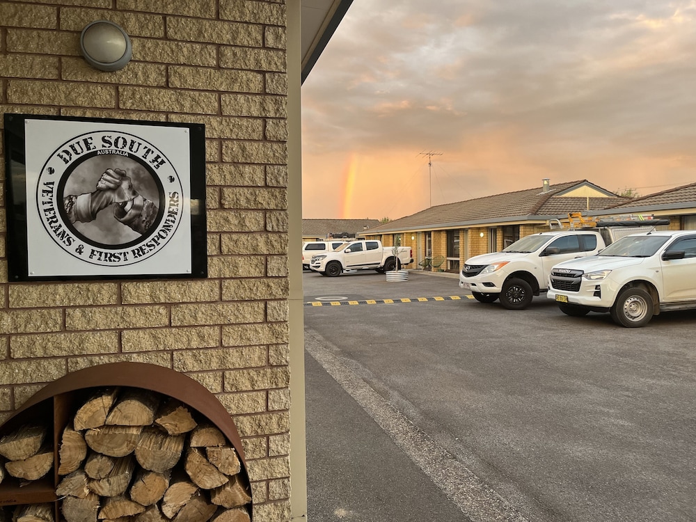 Seasonal South Motel & Function Centre