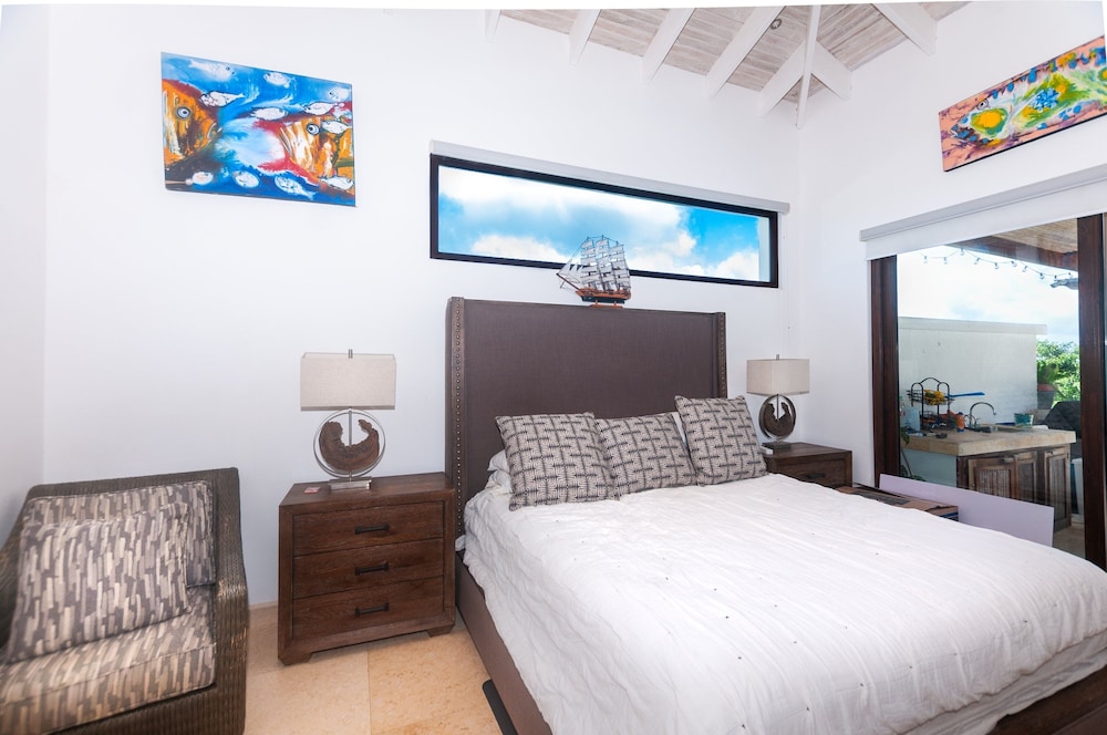 Pristine Bay 1316 2 Bedroom Home