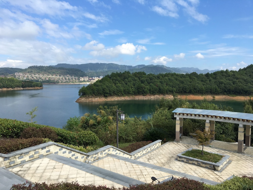 Fishman homestay