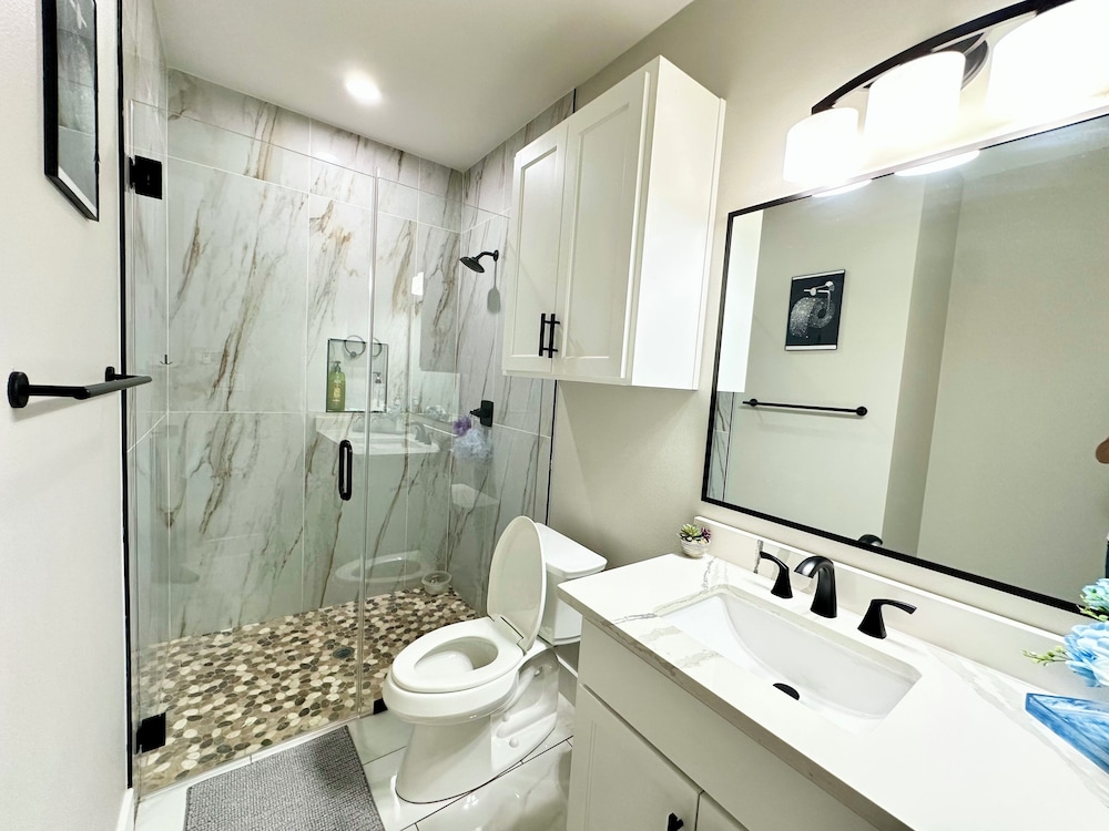 5 bedroom house near COTA AUS