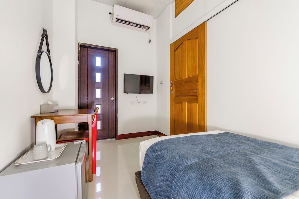 Oriental Blue Smart Stay view 3