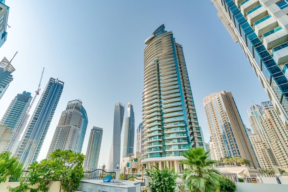 2 Bedroom Apartment Marina