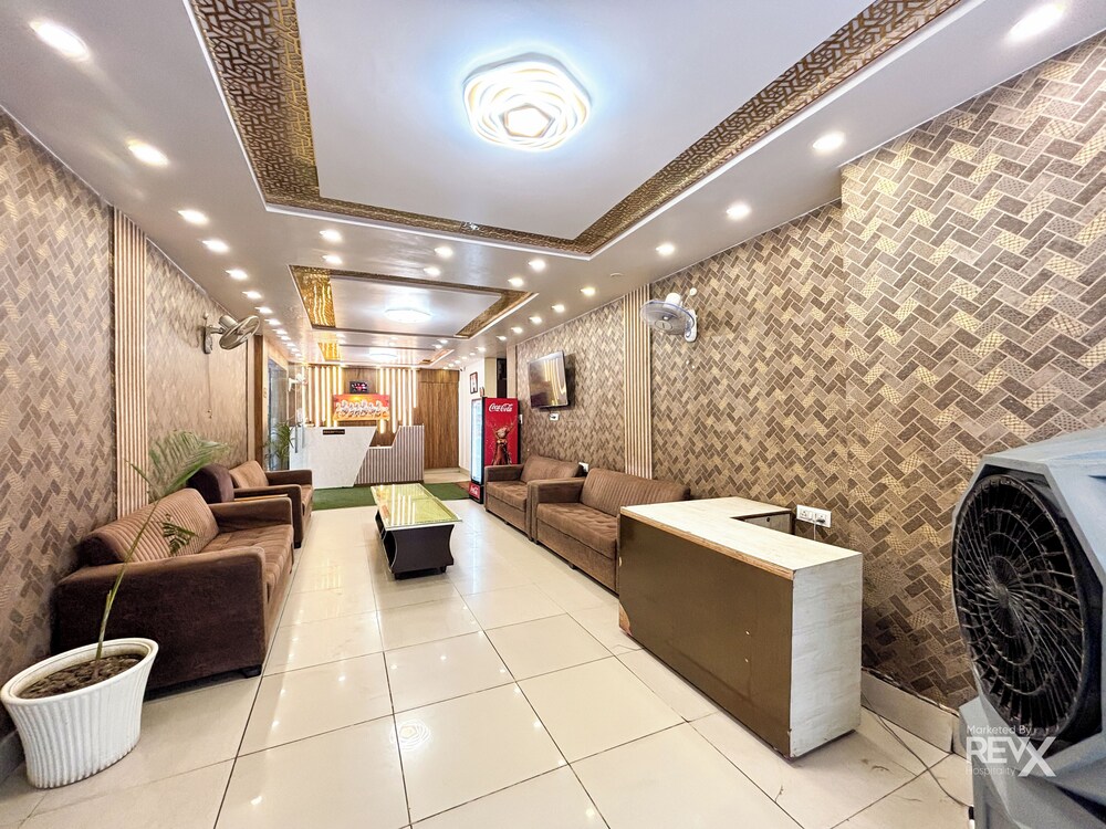 Hotel Diamond Palace