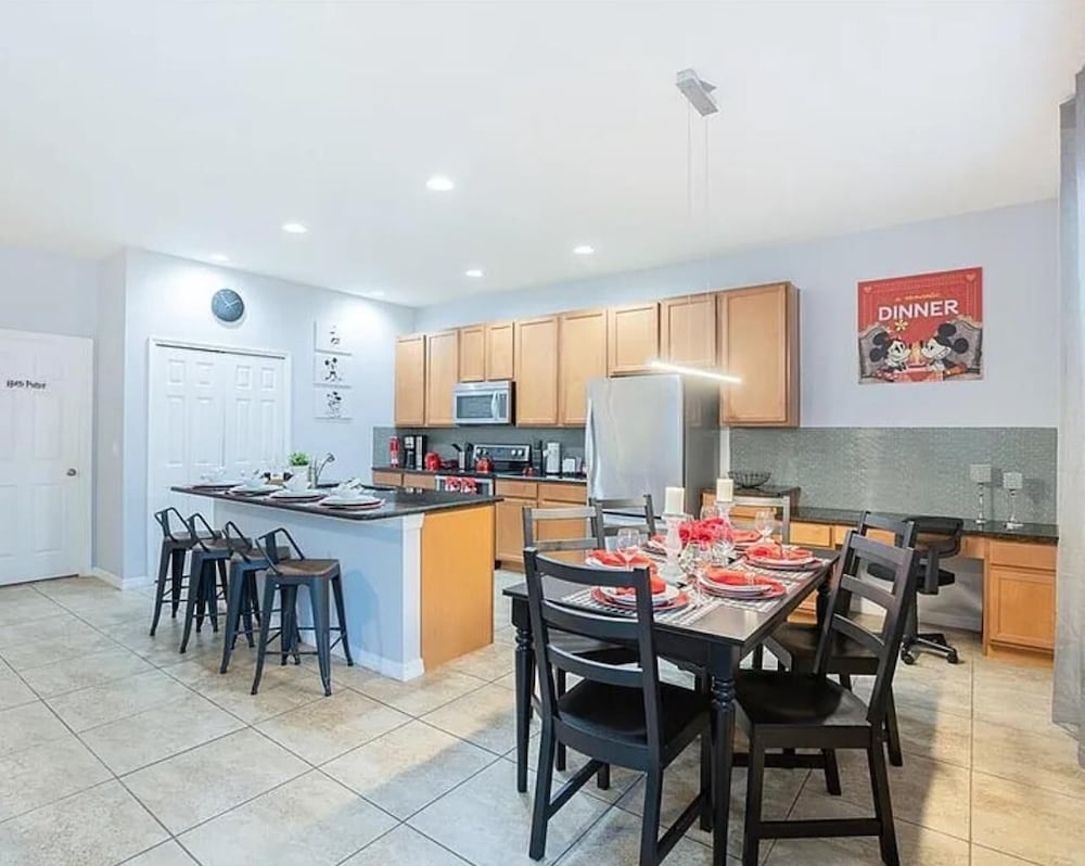 Gated Community, Amazing 4/3 Vacation Home With Private Pool Near Disney!!!