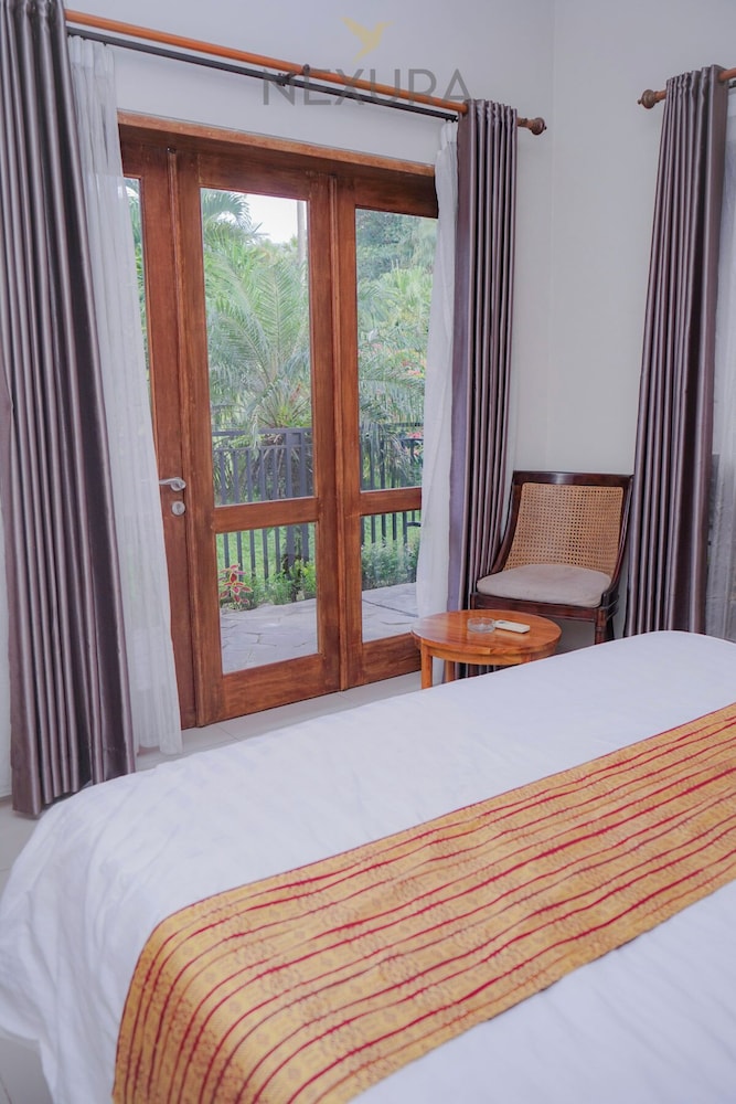 Jambu Klutuk Resort