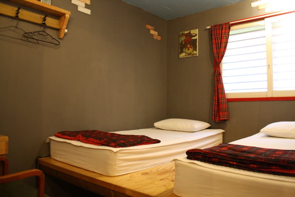 Mr.Comma Guesthouse - Hostel