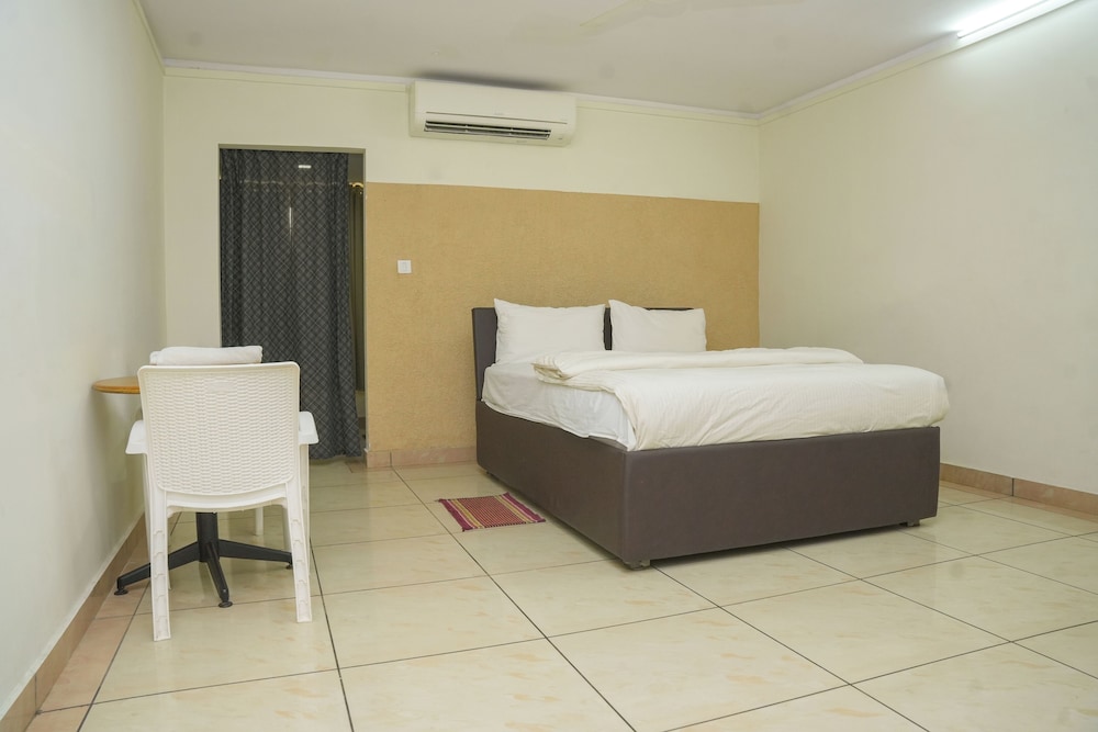 Hotel Grand Leela Krishna