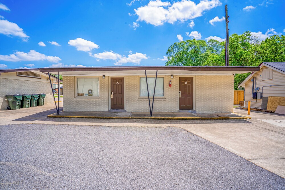 Cypress Inn Motel By OYO West Monroe I-20