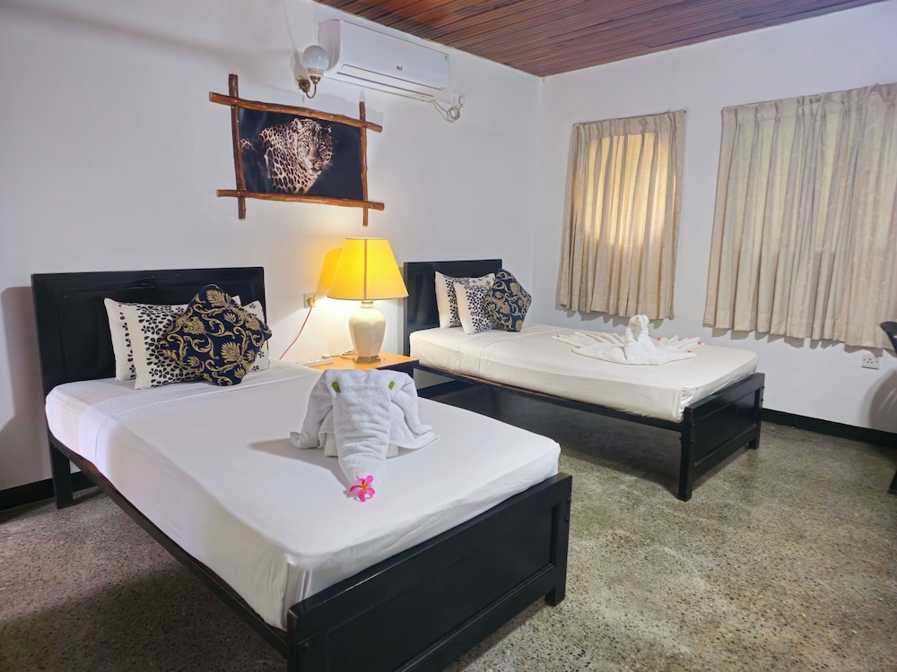 Udawalawe Safari VIllage By Plateeno