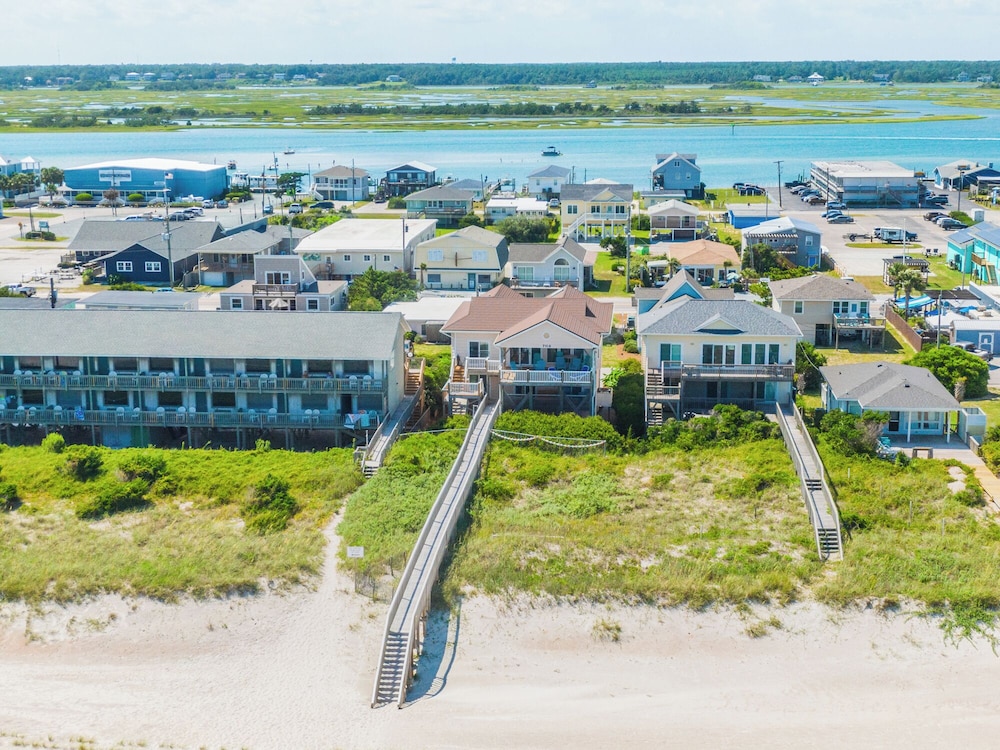 Sunshiny Daze by Topsail Realty