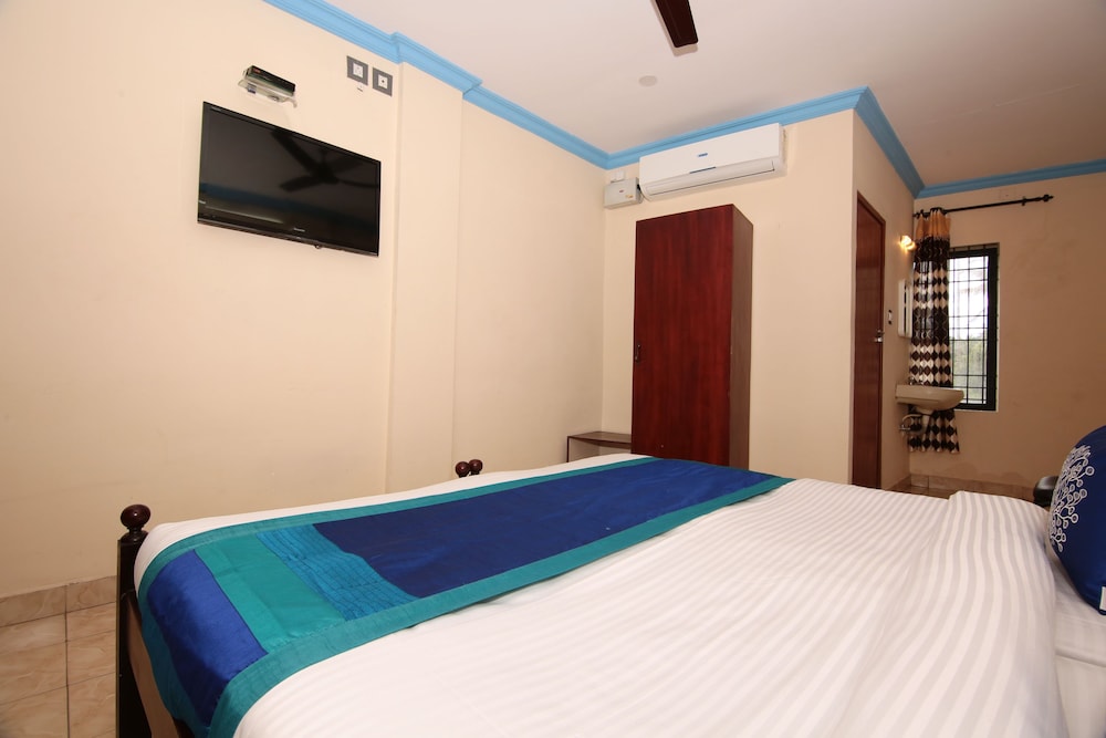 OYO 6711 Geojo Residency