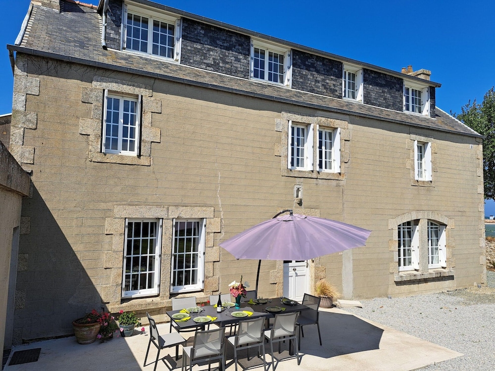 XXL Holiday Home Directly by the sea view 2