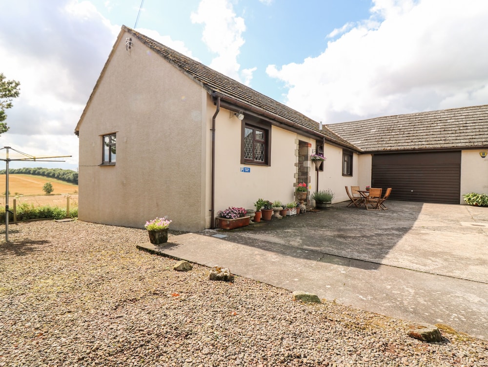 Courtyard Cottage