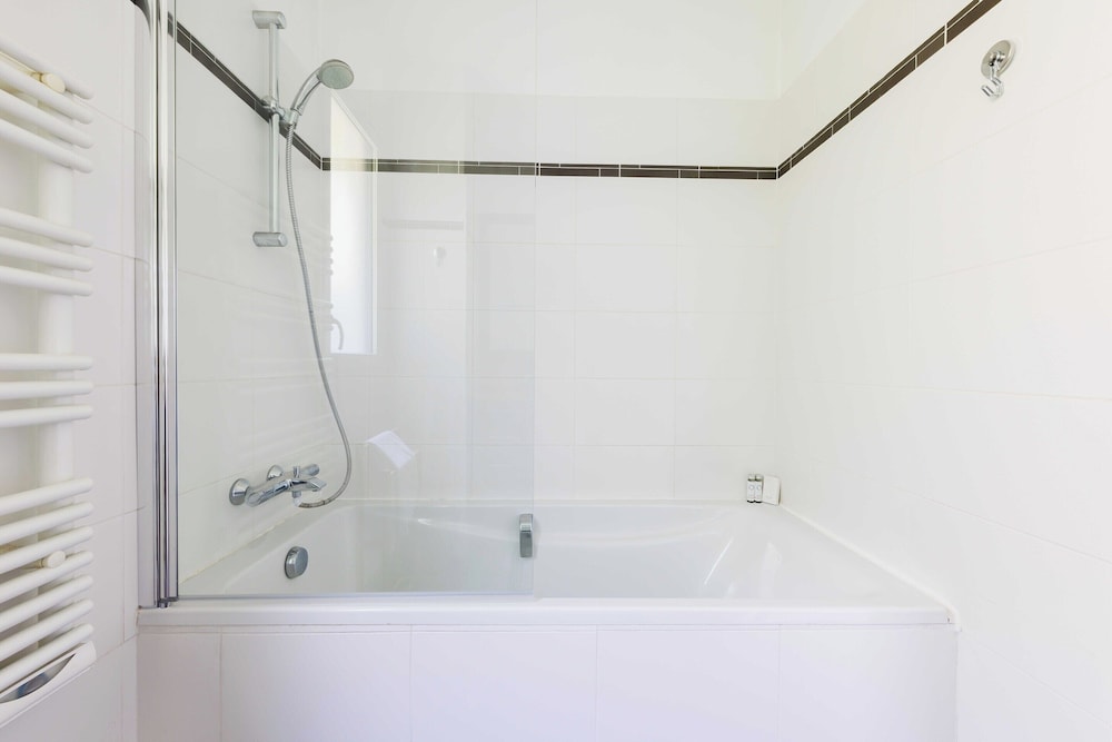 Quiet Apartment - 1br/6p - Vanves