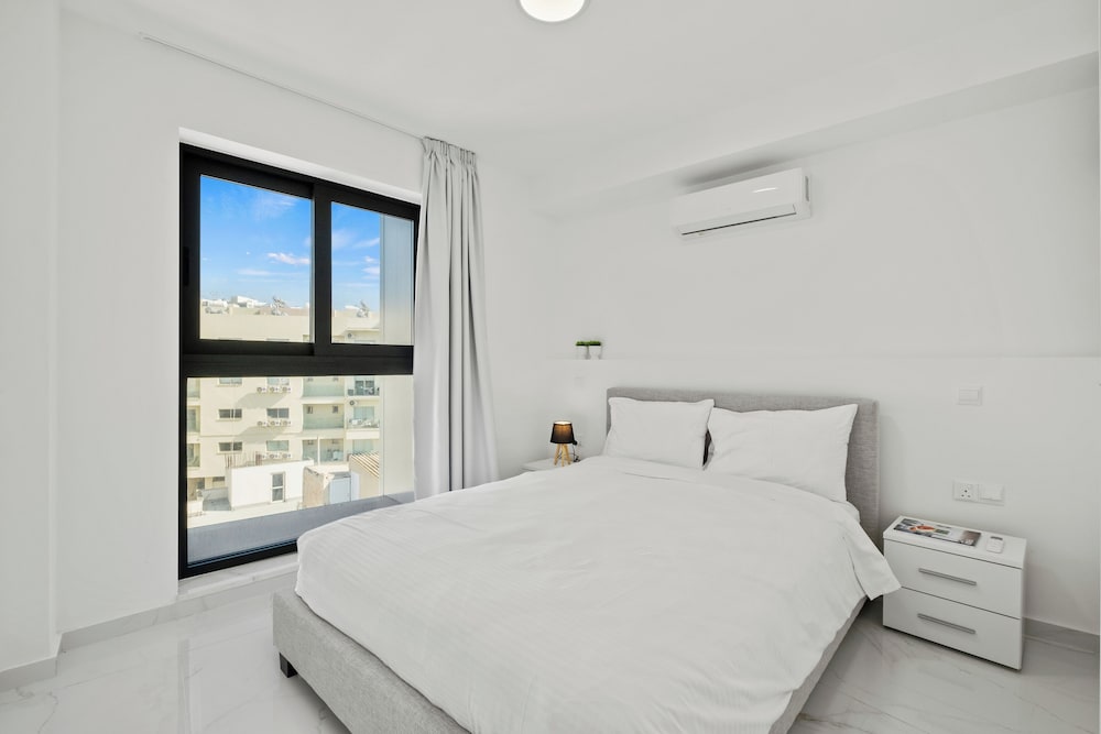 Maestro City Apartments