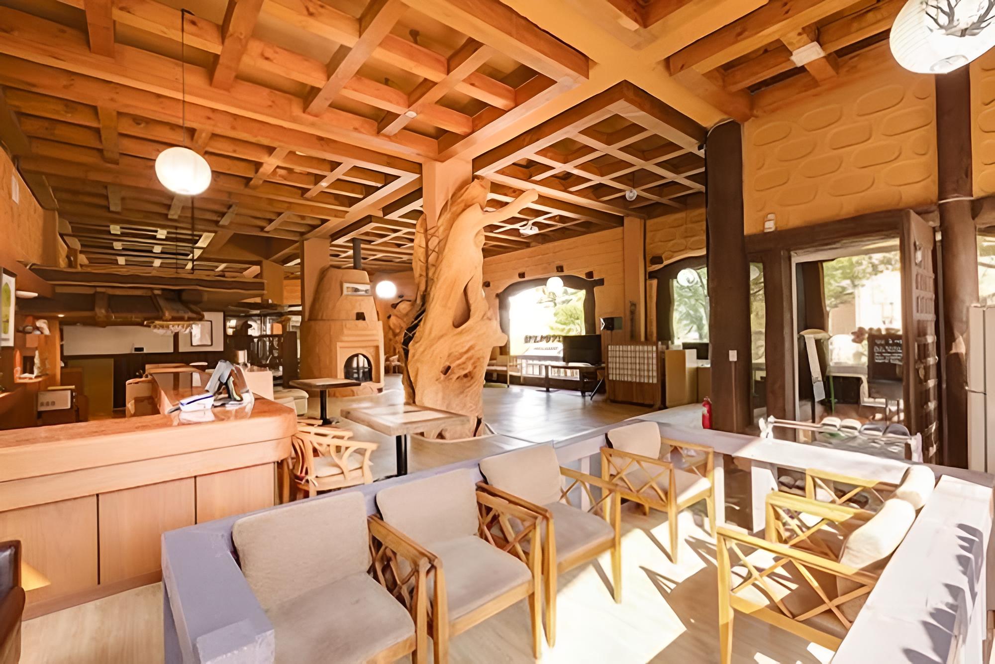 Wanju Moak Pension
