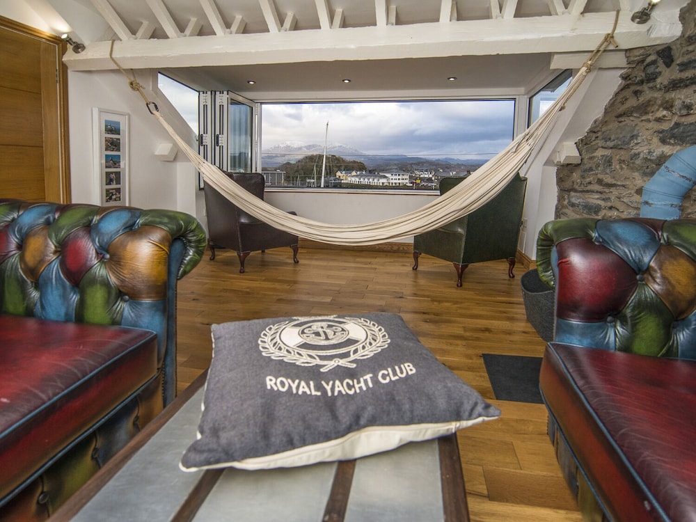 The Captain's Penthouse