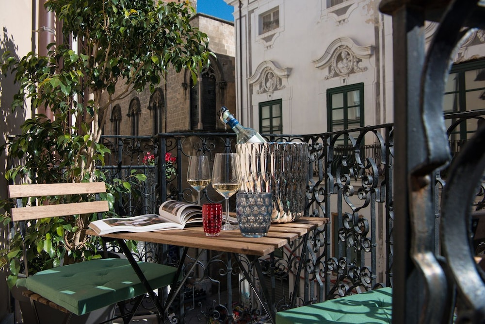 Gioeni Suites - Charming Loft en Palermo — balance & terrace