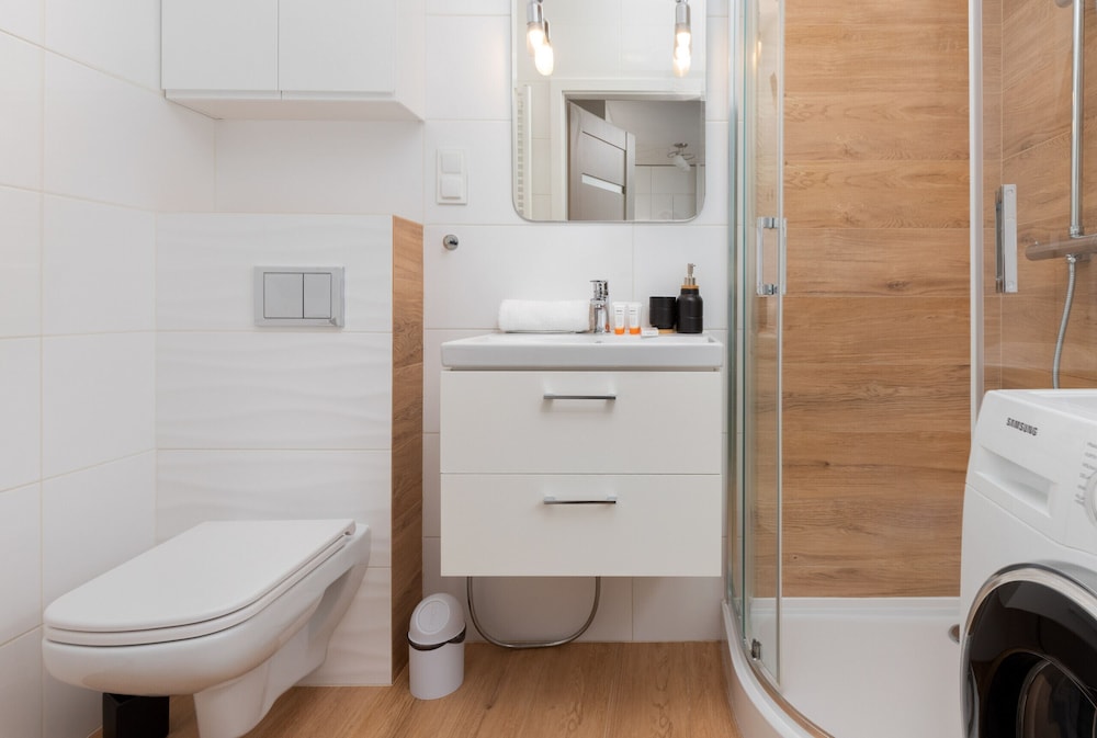 Northern Apartments Gdynia by Renters view 4