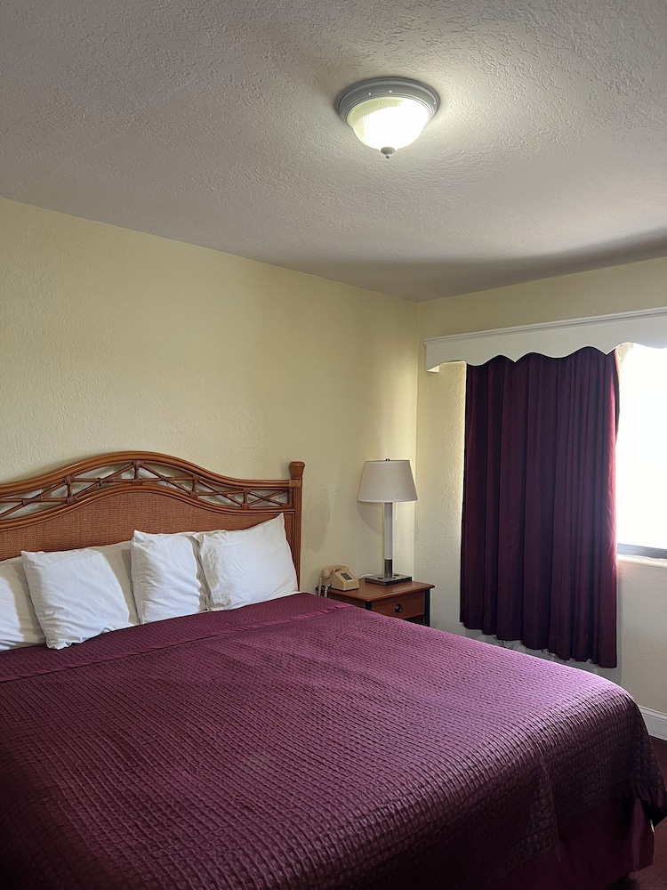 Budget Inn