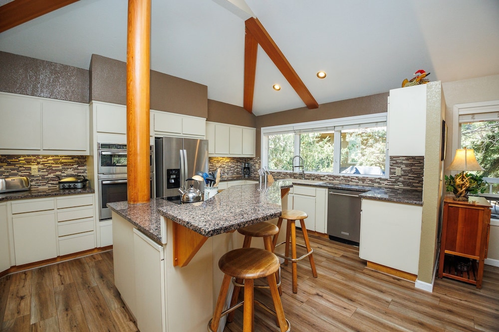 Tan Oak 15 4 Bedroom Home
