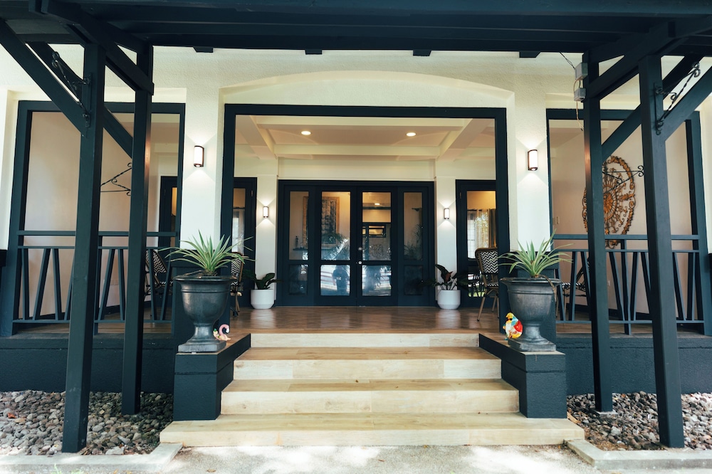 Casa Dela Tierra by Araw Residences