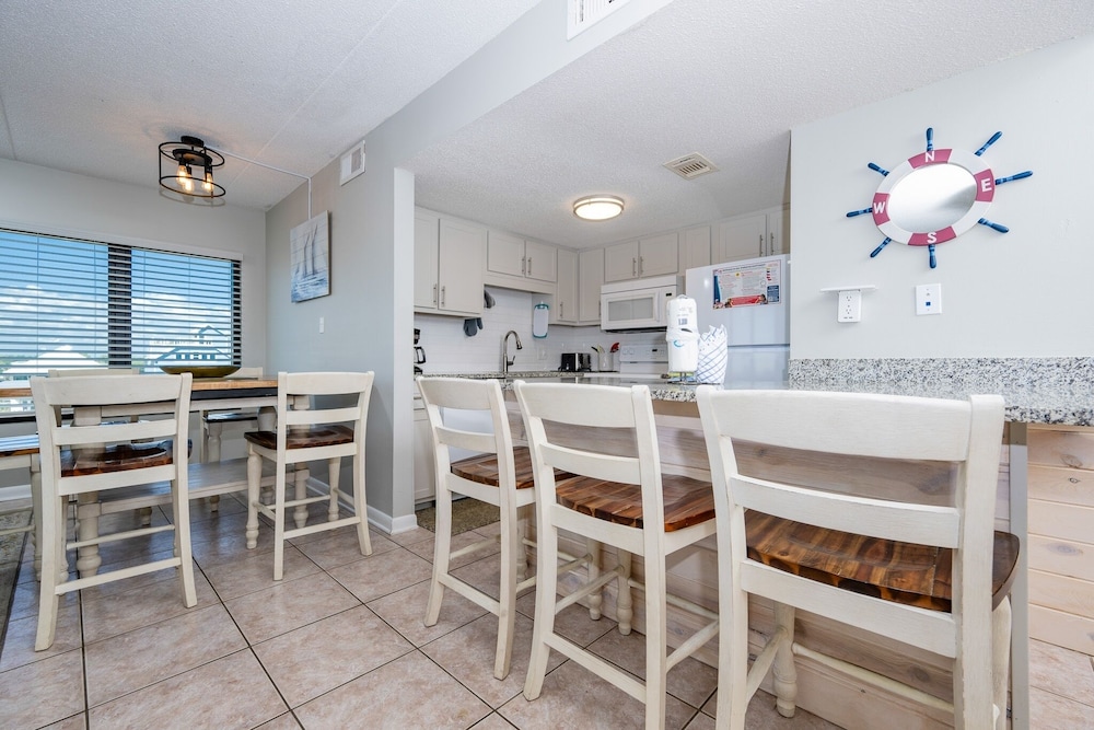 Island Winds East 311 3 Bedroom Condo