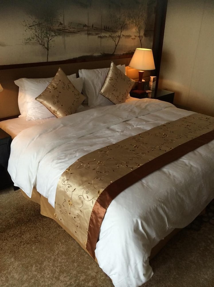 Yangzhou Vacations - Yang Peng Jin Jiang Hotel - Property Image 1