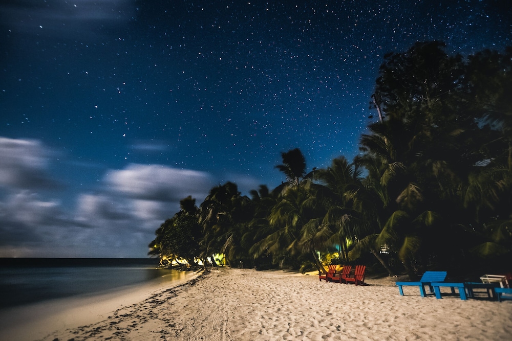 Ranguana Caye Cabanas