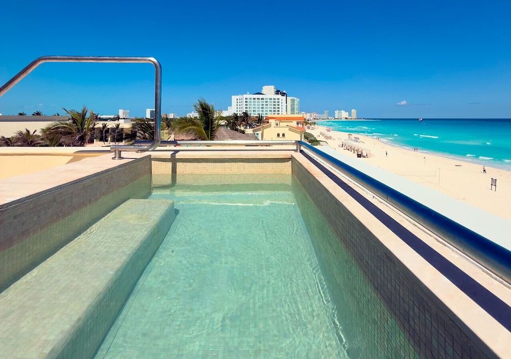 Grand Park Royal Cancun - All Inclusive