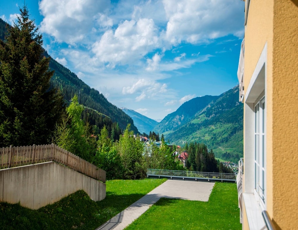 Apartment Bad Gastein Near Ski Lifts