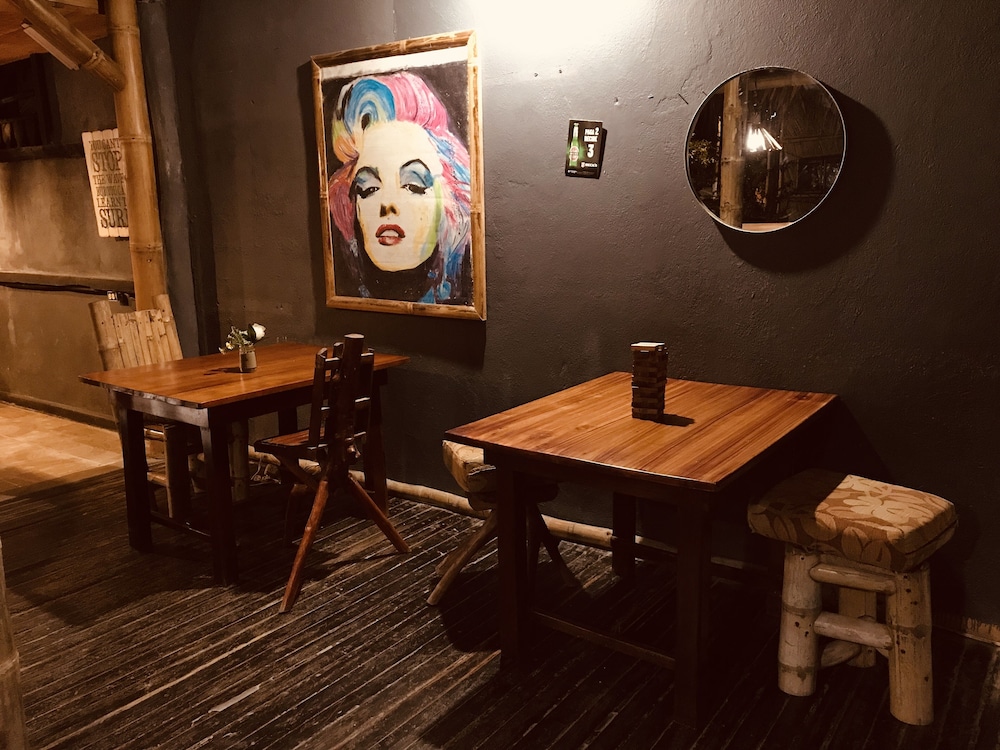 La Facha Hostel Restaurant Surf