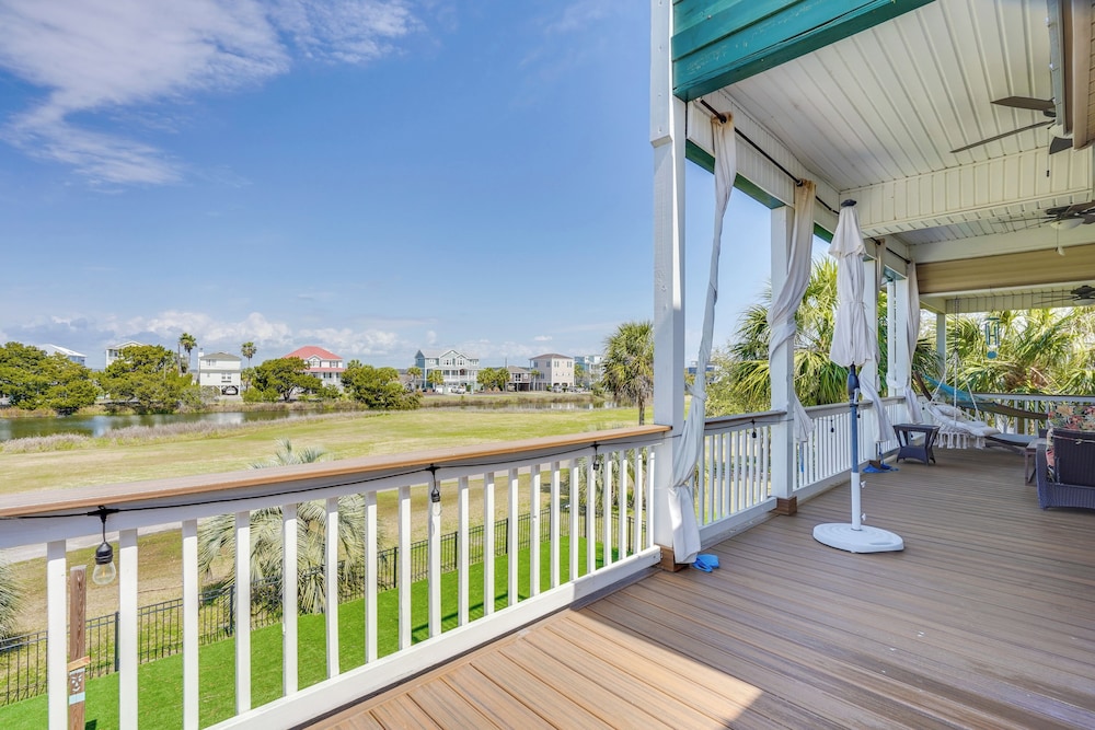Marina & Golf Course Views: Edisto Island Home