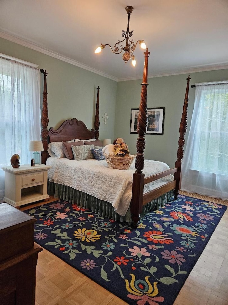 Maon House Bed and Breakfast