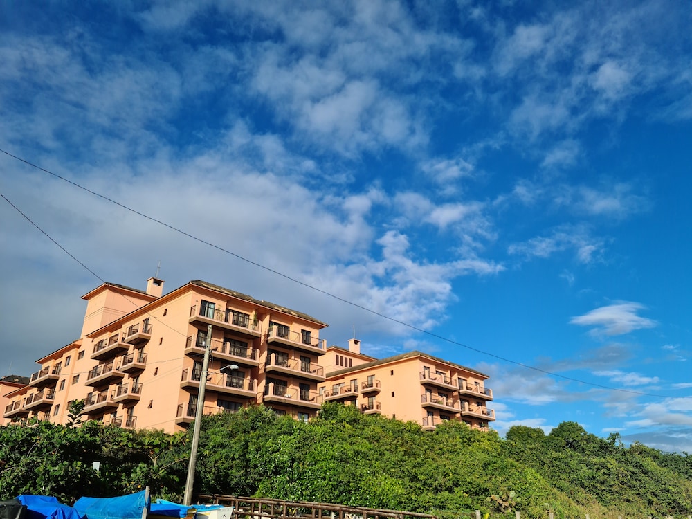 JURERÊ BEACH VILLAGE STUDIOS TEMPORADA