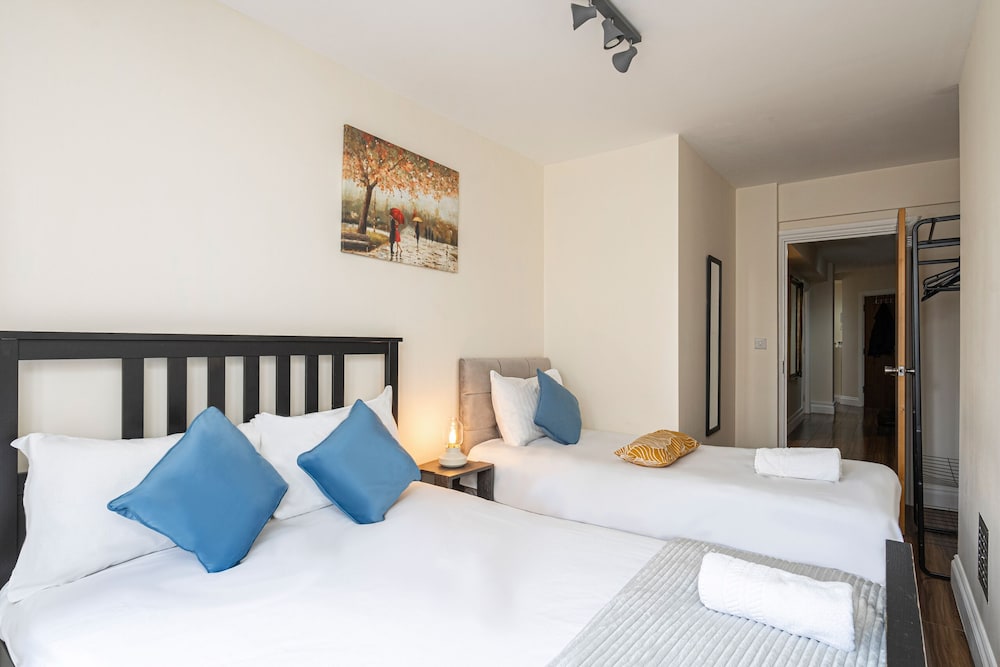 Nice 3 Bedrooms Apartment Near Hyde Park & Oxford St