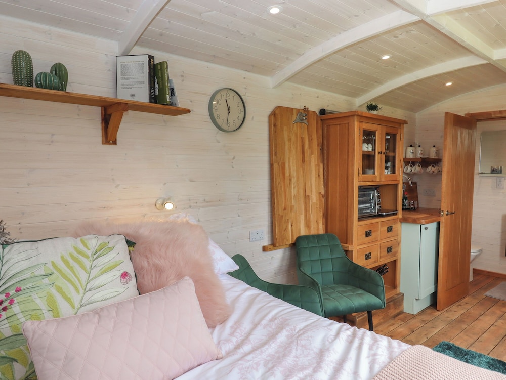 Lottie's Hut
