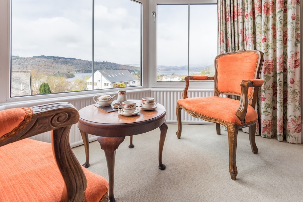 Blenheim Lodge