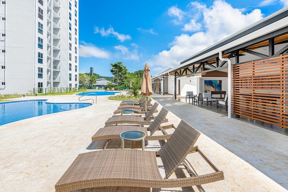Upstay - New Condo w Incredible Views in Jaco
