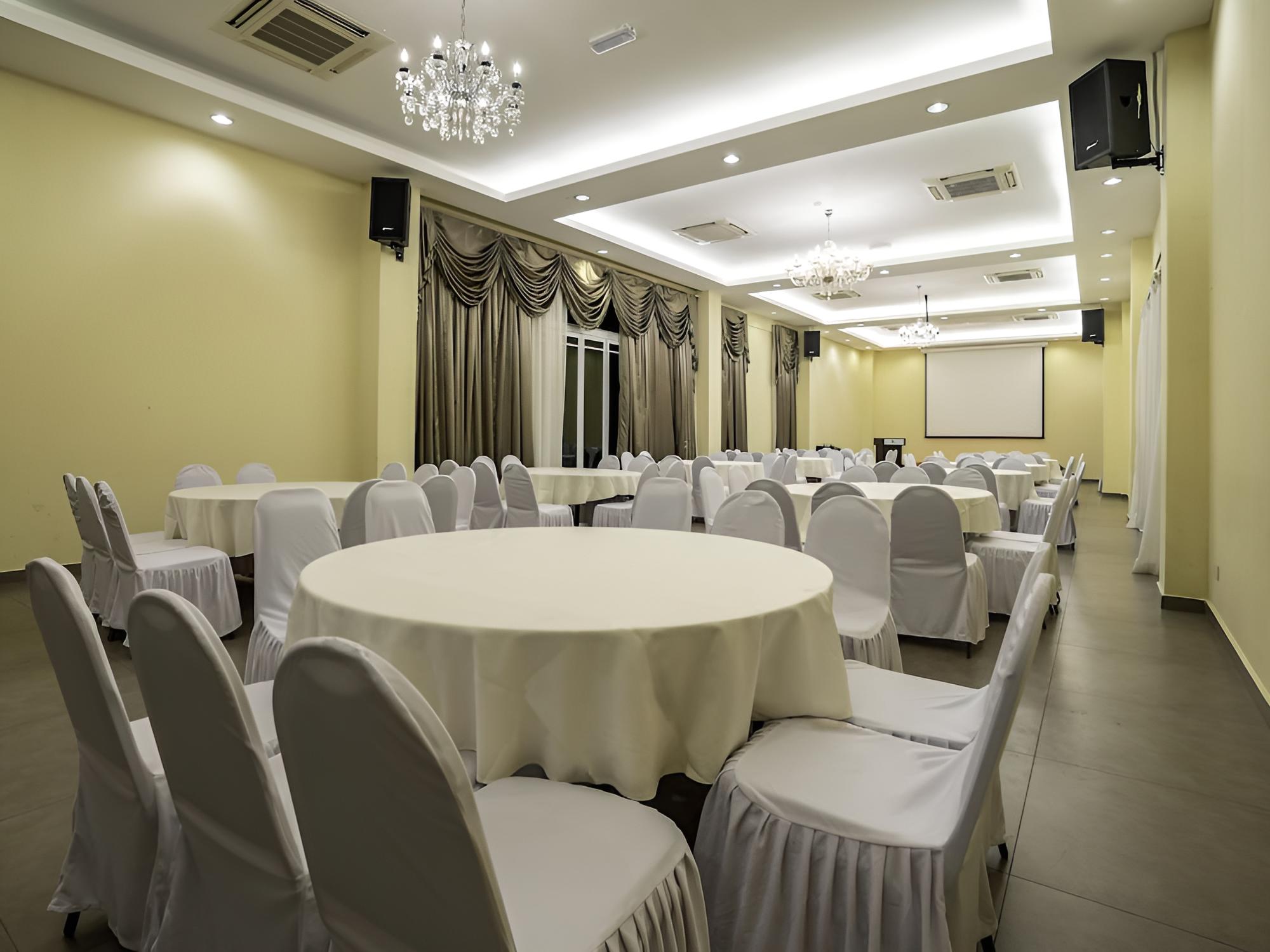 One Garden Hotel