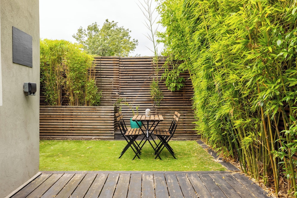 outdoor bbq area