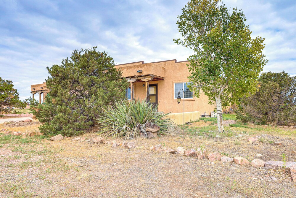 Patio & Mtn Views: Home 5 Mi to Pueblo Reservoir