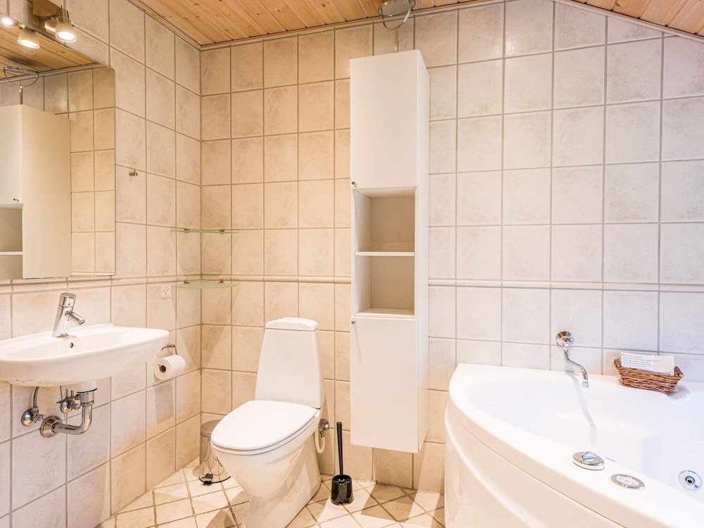 6 Person Holiday Home in Blavand view 5