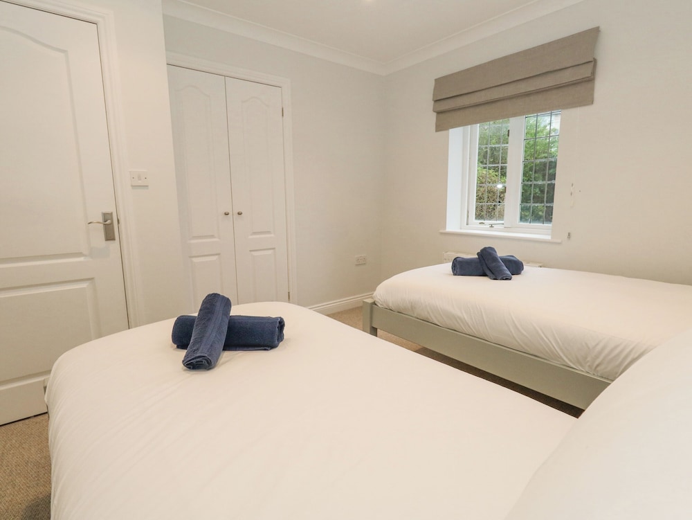 Sunningdale Rise